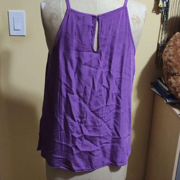 Old Navy Purple Top - Picture 2 of 3